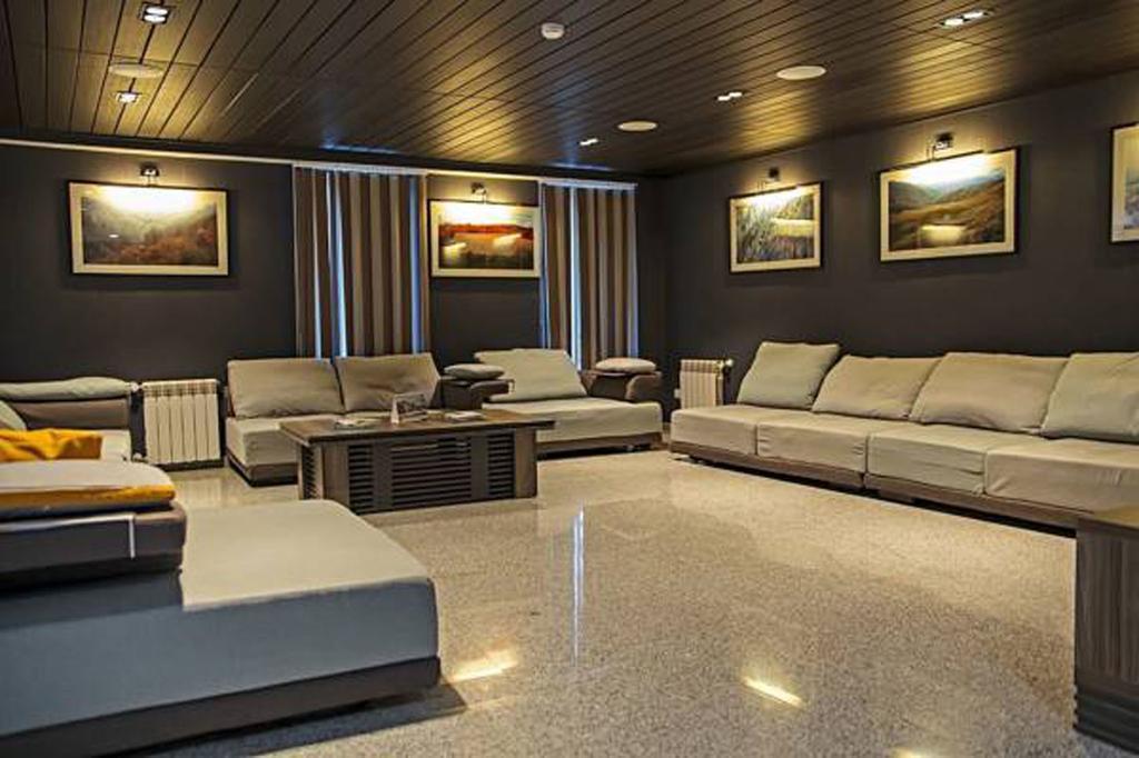 Orbi Palace Aparthotel Bakoerjani Buitenkant foto